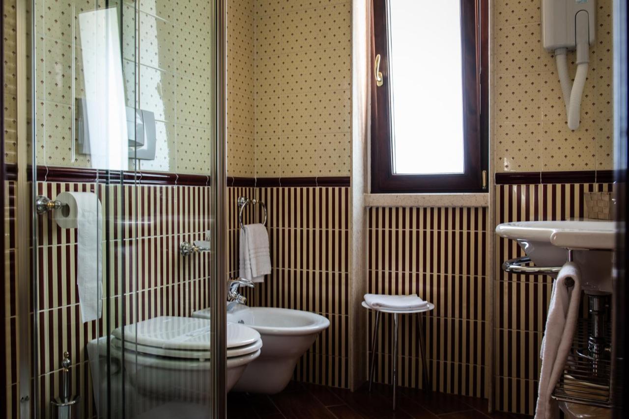 Hotel Petite Fleur روكاراسو المظهر الخارجي الصورة
