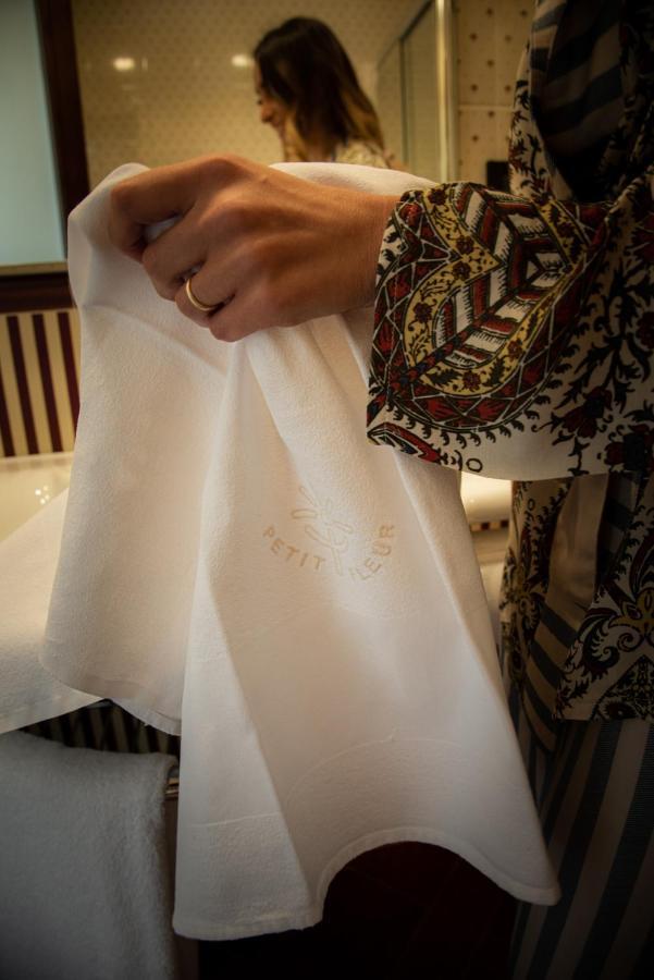 Hotel Petite Fleur روكاراسو المظهر الخارجي الصورة
