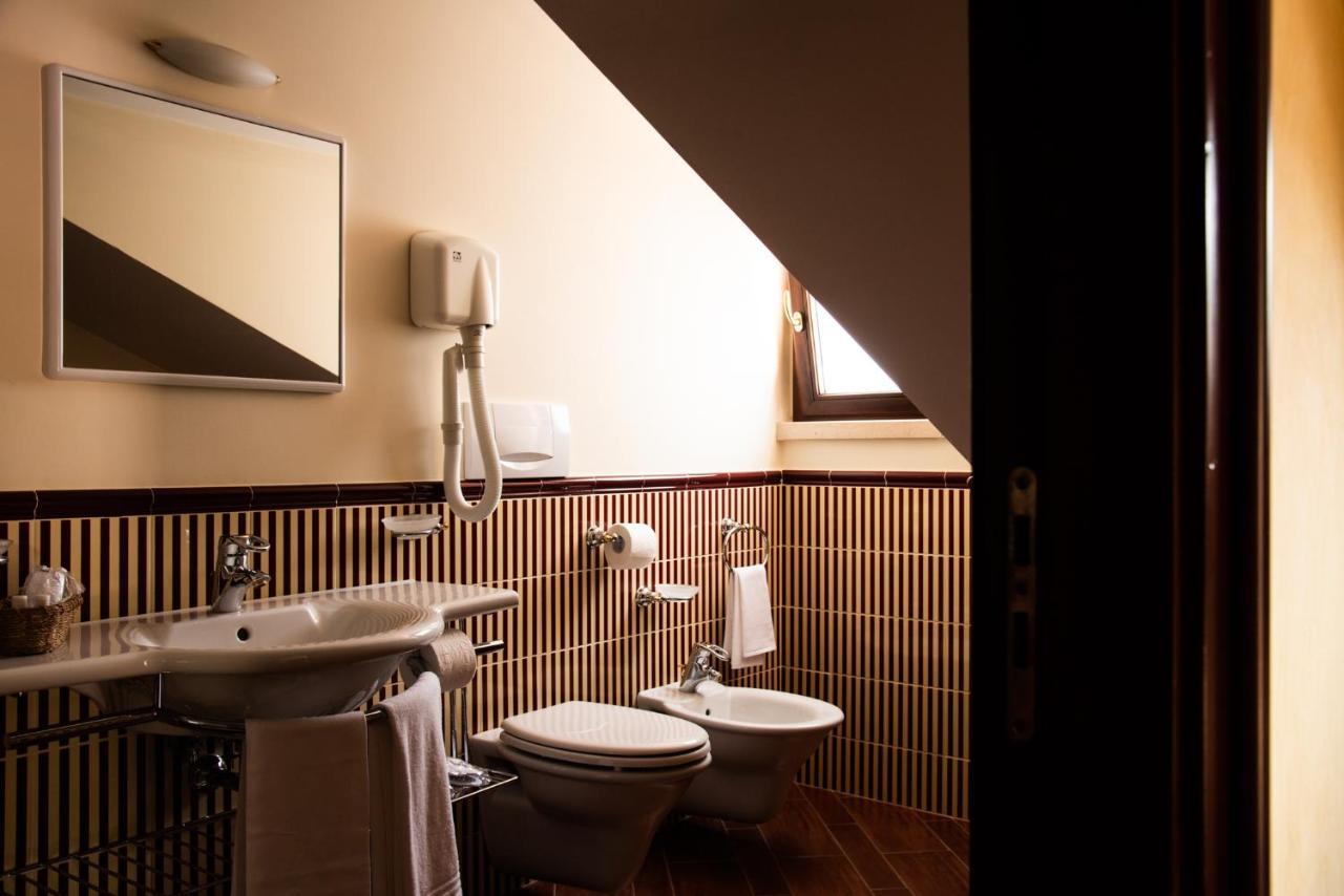 Hotel Petite Fleur روكاراسو المظهر الخارجي الصورة