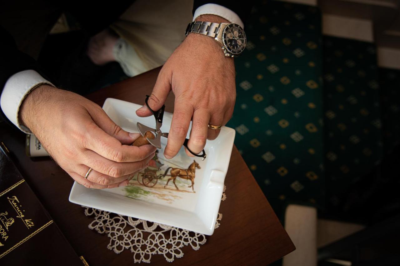 Hotel Petite Fleur روكاراسو المظهر الخارجي الصورة